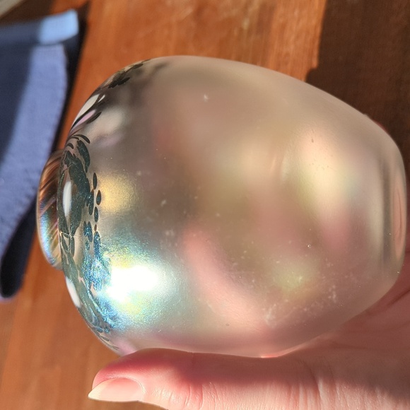 Hand Blown Iridescent Glass Vase - Picture 4 of 6